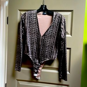 Amira nylon bodysuit long sleeve lined top